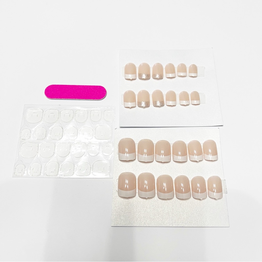 Classic French Tip & Glitter Accent Press-On Nails – 24 Reusable Nails - Picture 6 of 6